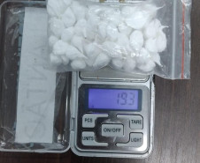 PCPR prende em flagrante homem por tráfico de drogas e apreende drogas em São José dos Pinhais