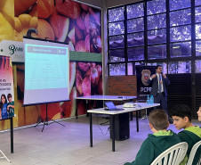 PCPR leva palestra sobre bullying e cyberbullying para escola da Capital
