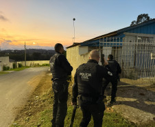 PCPR prende dupla investigada por homicídio e tráfico de drogas em Piraquara