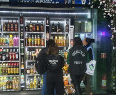 PCPR realiza operação de fiscalização de bebidas com indícios de falsificação em São José dos Pinhais