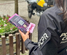 PCPR participa de caminhada em alusão ao Outubro Rosa em Curitiba 