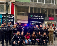 PCPR participa de caminhada em alusão ao Outubro Rosa em Curitiba 