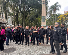 PCPR participa de caminhada em alusão ao Outubro Rosa em Curitiba 