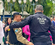 PCPR participa de caminhada em alusão ao Outubro Rosa em Curitiba 