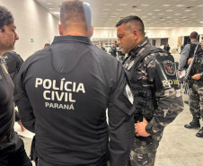 Polícias do Paraná desarticulam grupo criminoso e realizam 43 prisões em nove cidades