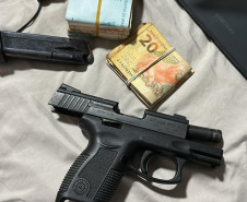 PCPR prende 42 pessoas e apreende R$ 700 mil em operação interestadual contra estrutura de organização criminosa