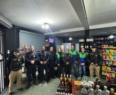 PCPR realiza operação de fiscalização de bebidas com indícios de falsificação em São José dos Pinhais