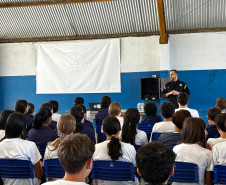 PCPR realiza palestra em Colégio Cívico-Militar de Palmeira