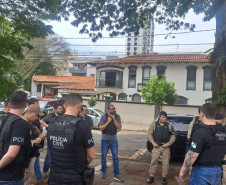 PCPR e PMPR cumprem mandado de busca e apreendem drogas em Cianorte