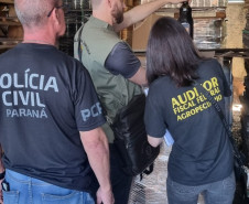 PCPR desmantela esquema de reutilização e distribuição de produtos irregulares em Curitiba