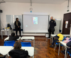 PCPR ministra palestra sobre racismo em Colégio no Centro de Curitiba