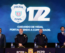 PCPR celebra 172 anos com cerimônia de entrega de medalhas a policiais civis em Curitiba