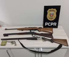 PCPR prende homem em flagrante por posse ilegal de arma de fogo e apreende 4 armas em Rondon