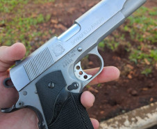 PCPR e PMPR prendem duas pessoas em operação deflagrada contra o tráfico de drogas em Palotina