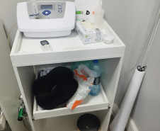 PCPR prende mulher por realizar procedimentos estéticos ilegais e usar medicamentos sem registro em clínica no bairro CIC