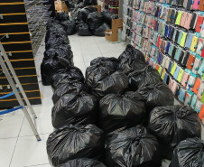 PCPR apreende mais de 30 mil produtos contrafeitos durante ação em Curitiba