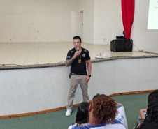 PCPR realiza palestra sobre prevenção ao uso de drogas em escola de Cidade Gaúcha