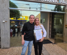 Servidora da PCPR recebe menção honrosa em Câmara de Vereadores de Rolândia