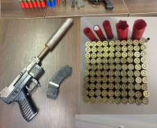PCPR prende três homens em flagrante por posse ilegal de arma de fogo em Campo Largo 