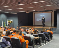 PCPR realiza palestra sobre golpes e cibersegurança em Araucária 