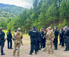 PCPR prepara servidores para o uso de fuzis durante o Verão Maior Paraná