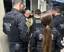 PCPR prende 13 integrantes de grupo ligado à maior apreensão de haxixe da história do Paraná