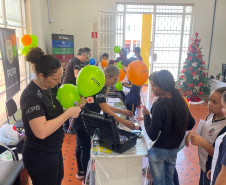 PCPR na Comunidade atende mais de 2,6 mil pessoas durante edições em Arapongas e Corbélia