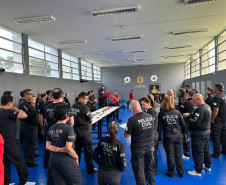 PCPR prepara servidores para uso de armas não letais durante o Verão Maior Paraná