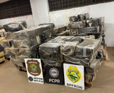 PCPR, PMPR e PF prendem três pessoas e apreendem quase 4 toneladas de maconha em Santa Helena 