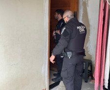 PCPR e PMPR prendem sete integrantes de organização criminosa que atuava em roubos de cargas na RMC