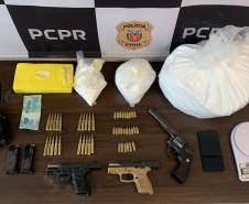 PCPR prende suspeito por homicídio e apreende drogas, armas e munição de fuzil na RMC