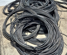 PCPR prende homem por receptação de localiza 1 tonelada de cabos de telefonia em Curitiba