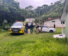 PCPR e PMPR prendem casal em flagrante por tráfico de drogas e associação ao tráfico de drogas em Quitandinha