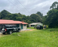 PCPR e PMPR prendem casal em flagrante por tráfico de drogas e associação ao tráfico de drogas em Quitandinha