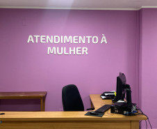 PCPR reforma sala da mulher em delegacia de Quatro Barras 