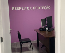 PCPR reforma sala da mulher em delegacia de Quatro Barras 