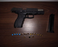 PCPR prende homem por posse irregular de arma e outros crimes em Araucária