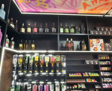 PCPR prende mulher durante combate a comercialização de bebidas falsificadas em Curitiba