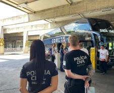 PCPR participa de ação de conscientização proteção de crianças e adolescentes em Curitiba