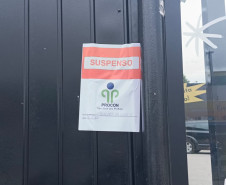 PCPR, GCM e Procon interditam unidades de loja de veículos por golpes contra consumidores