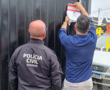 PCPR, GCM e Procon interditam unidades de loja de veículos por golpes contra consumidores