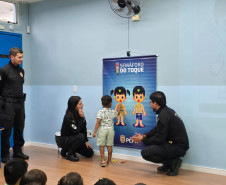 PCPR realiza palestra educativa para crianças em uma escola de Araucária