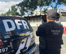 PCPR recupera itens de luxo avaliados em R$105 mil reais e prende mulher em flagrante em Curitiba 