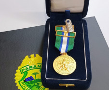 Delegada da PCPR recebe homenagem da Diretoria de Finanças da PMPR