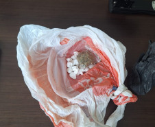 PCPR prende duas pessoas por tráfico de drogas em Piraquara