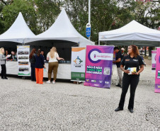 Forças de segurança participam do evento Mulheres em Ação, em Curitiba