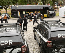Forças de segurança participam do evento Mulheres em Ação, em Curitiba