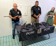 PCPR recebe estudantes de direito para visita técnica à Central de Flagrantes, em Curitiba