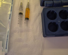 PCPR prende homem por comercializar medicamentos irregulares e produtos impróprios para consumo em Curitiba