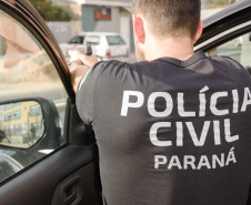 PCPR prende duas pessoas em flagrante por tráfico de drogas e porte ilegal de arma de fogo em Almirante Tamandaré